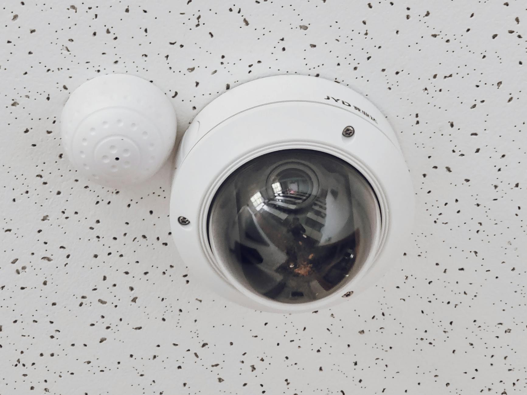 Vidéosurveillance au travail : que faut-il savoir pour l’employeur ?